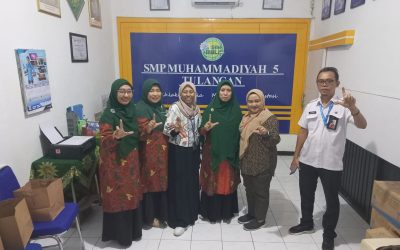 Tim Kemdikbud dari Jakarta Lakukan Monev di SMP Muhammadiyah 5 Tulangan: Pantau ANBK dan Evaluasi Rapor Pendidikan